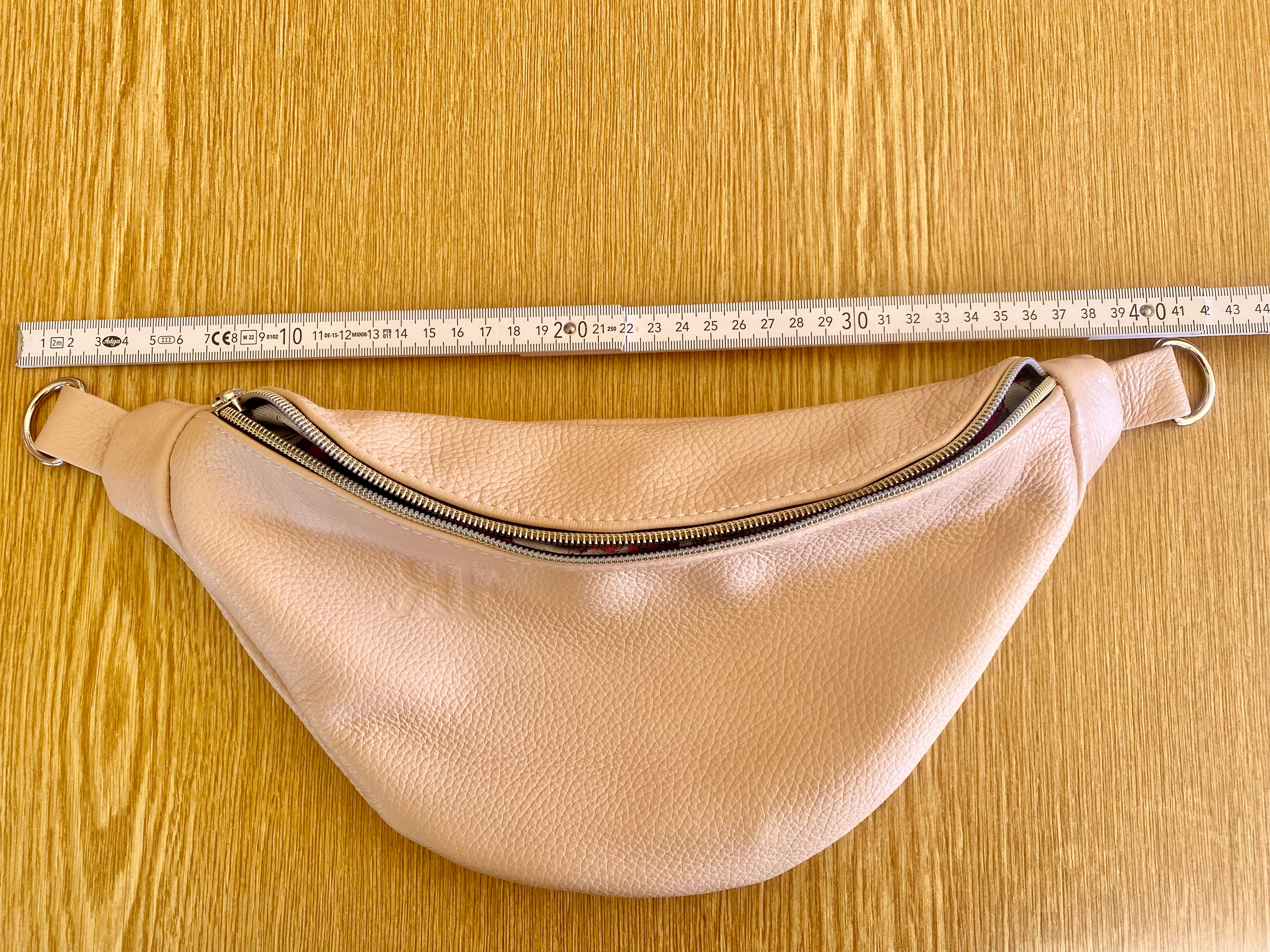 Handmade Leather Bum Bag, Funny Pack – Stylish, Practical for Everyday Use - Radka Sillerova Atelier