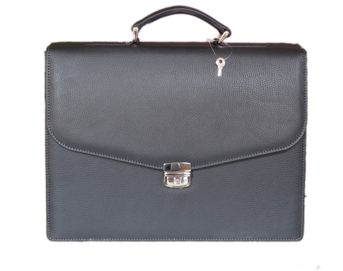 Classic Leather Briefcase for Men – Timeless Elegance & Functionality - Radka Sillerova Atelier 